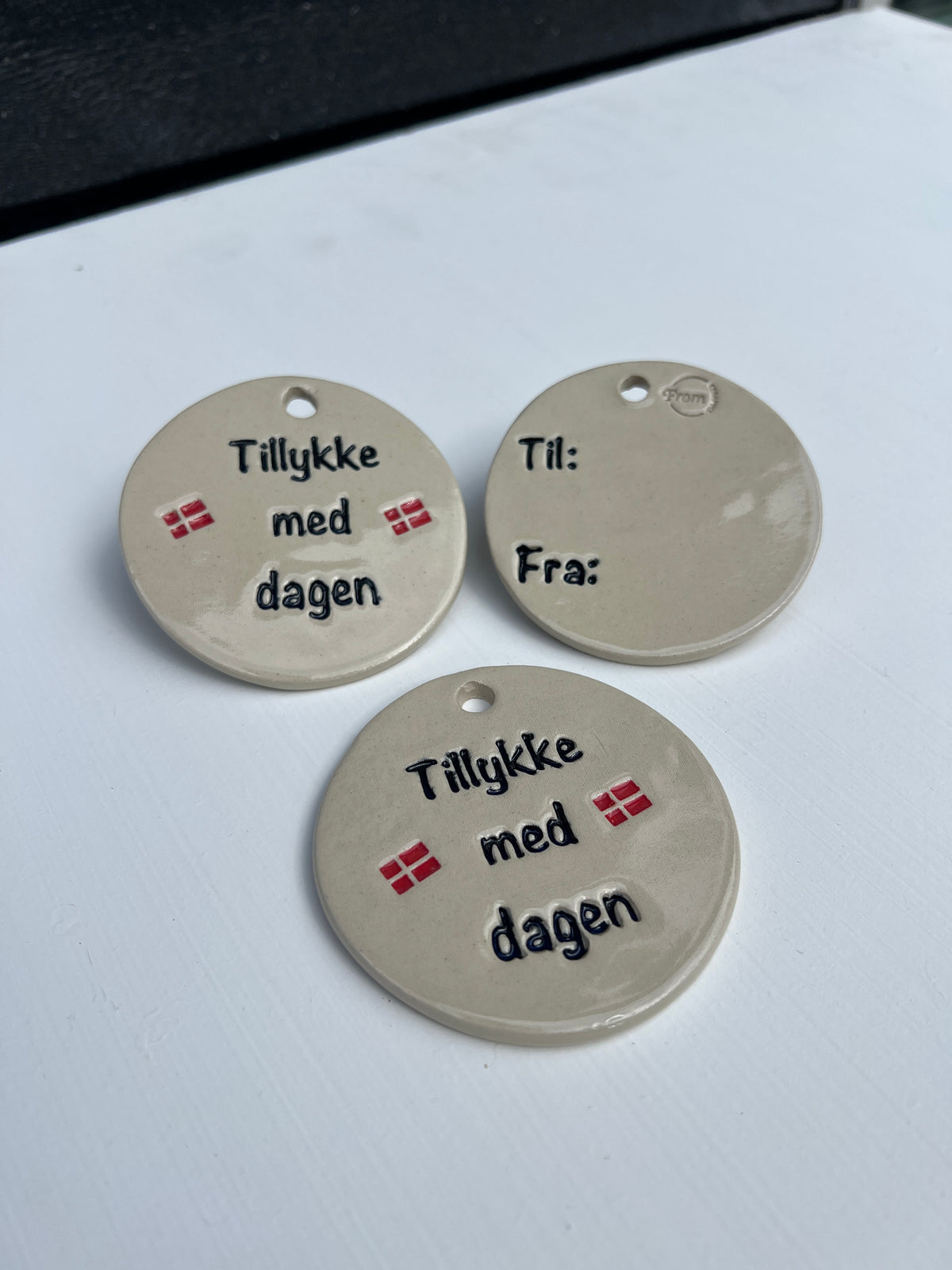 Til og fra kort i keramik